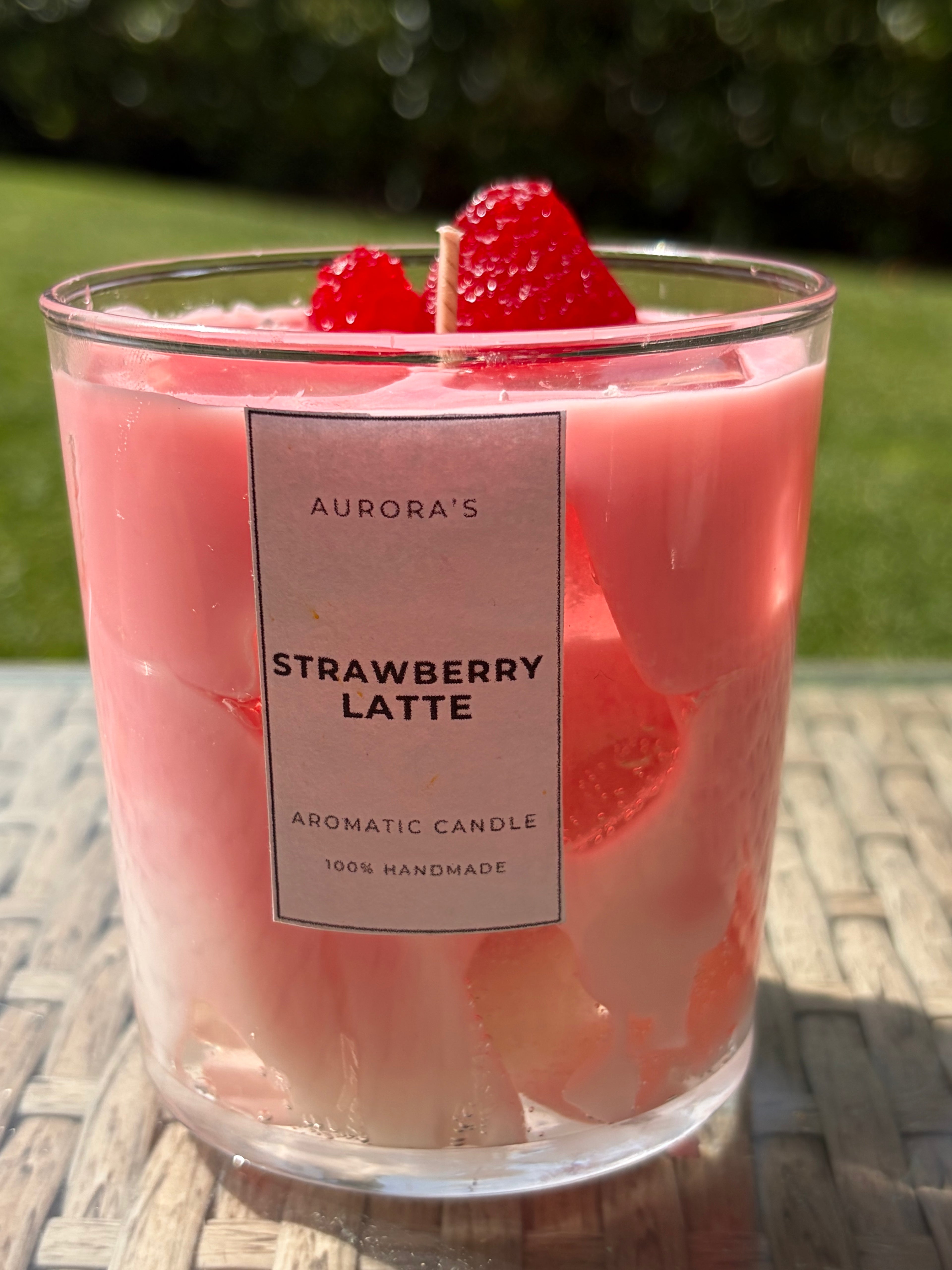Vela “Strawberry Latte”